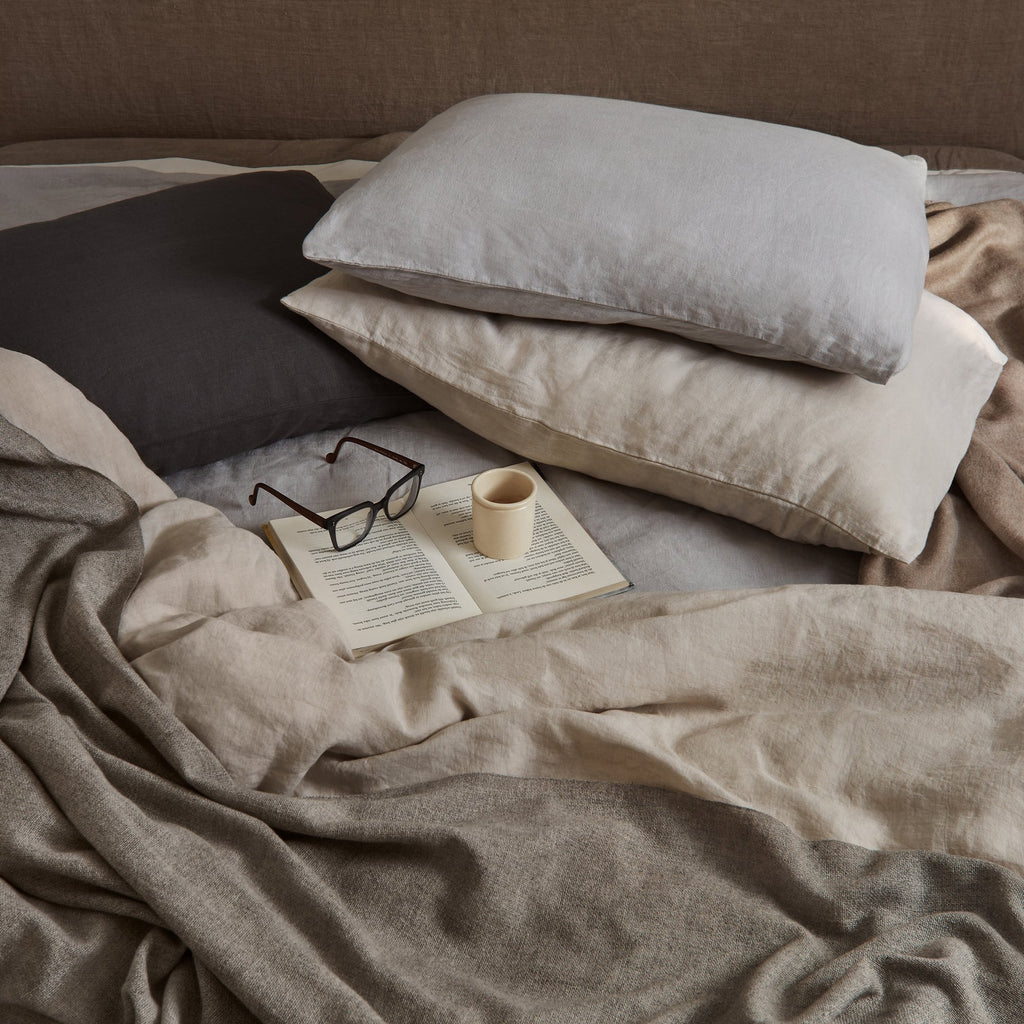 Pillow case MyAlpaca LOVES LINEN, Moonstone